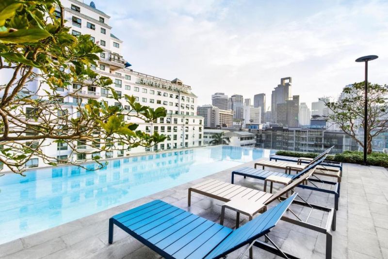 THE QUARTER PLOENCHIT