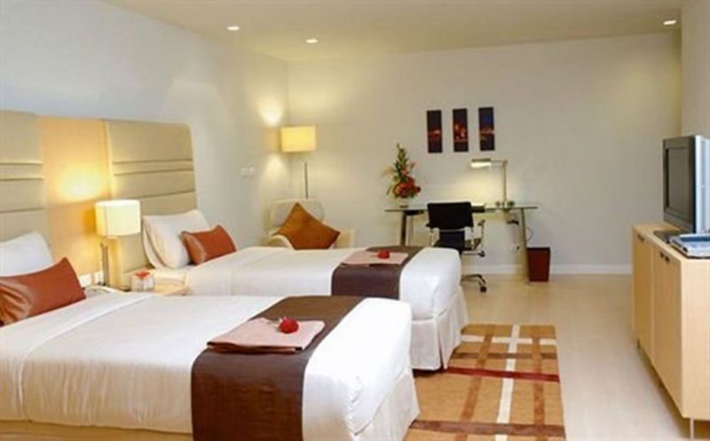 THE TIVOLI HOTEL