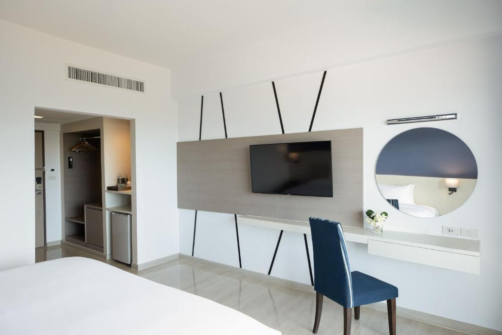 CENTARA LIFE CHA AM BEACH RESORT HUA HIN (EX. CENTRA BY CENTARA CHA AM BEACH RESORT HUA HIN) — фото 2