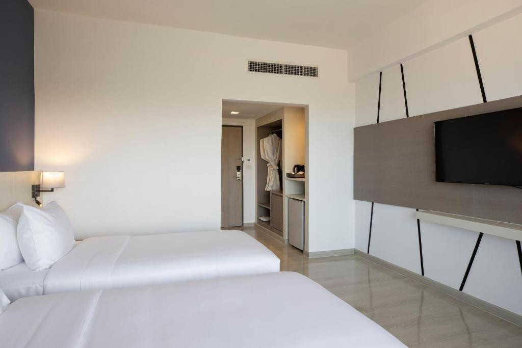 CENTARA LIFE CHA AM BEACH RESORT HUA HIN (EX. CENTRA BY CENTARA CHA AM BEACH RESORT HUA HIN) — фото 5
