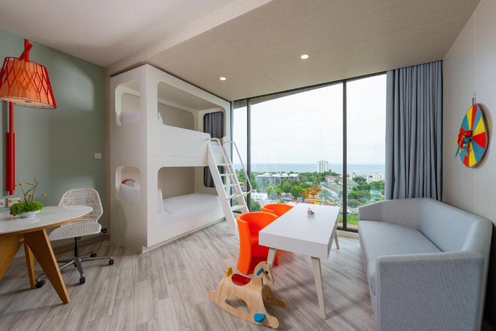 HOLIDAY INN VANA NAVA — фото 16