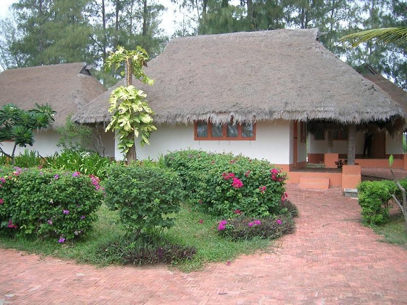 LAWANA ESCAPE BEACH RESORT
