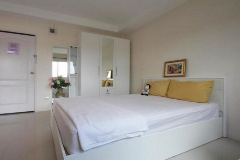 LOTUS SUITE HUA HIN