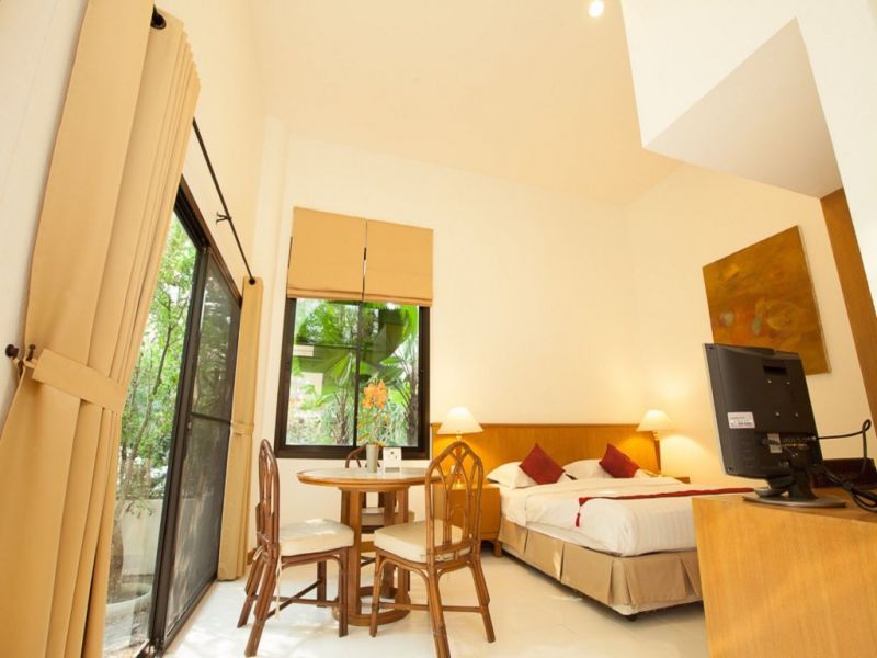 NERN CHALET BEACHFRONT HOTEL — фото 8