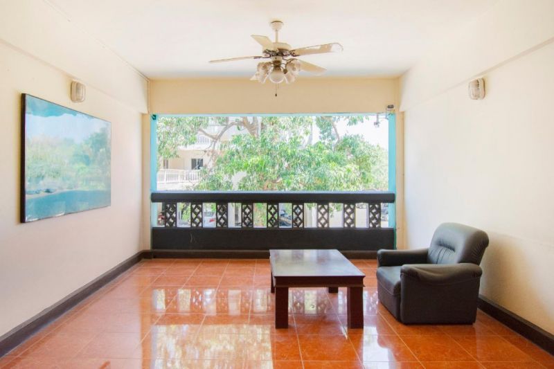 OYO 765 POM POM RESIDENCE — фото 10
