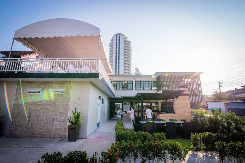 SURF & SAND RESORT — фото 7
