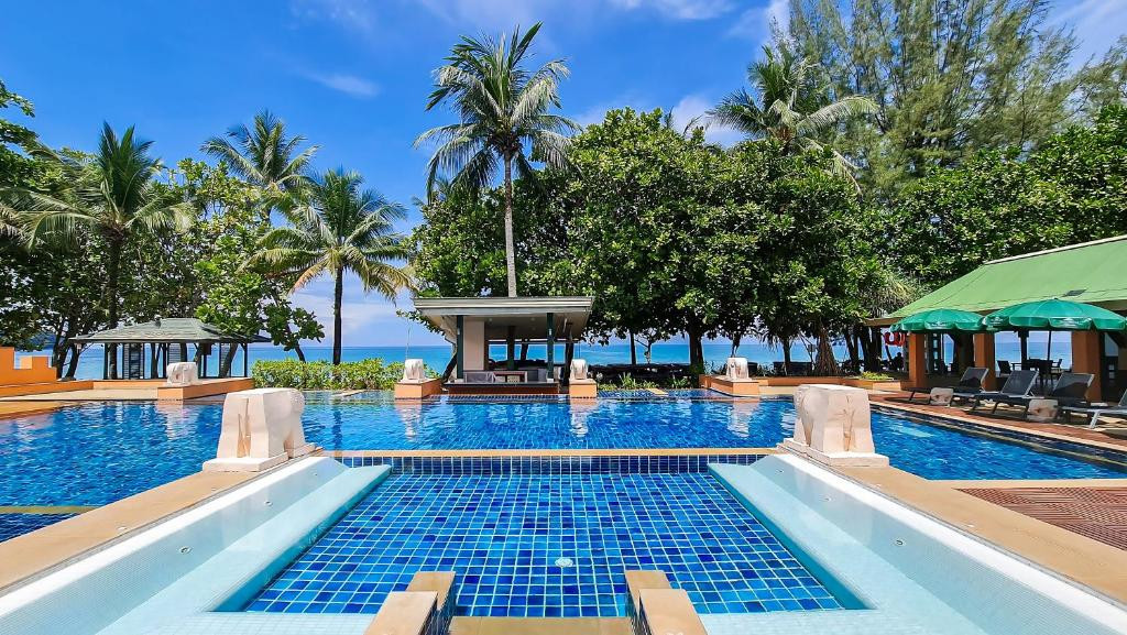 BAAN KHAOLAK BEACH RESORT