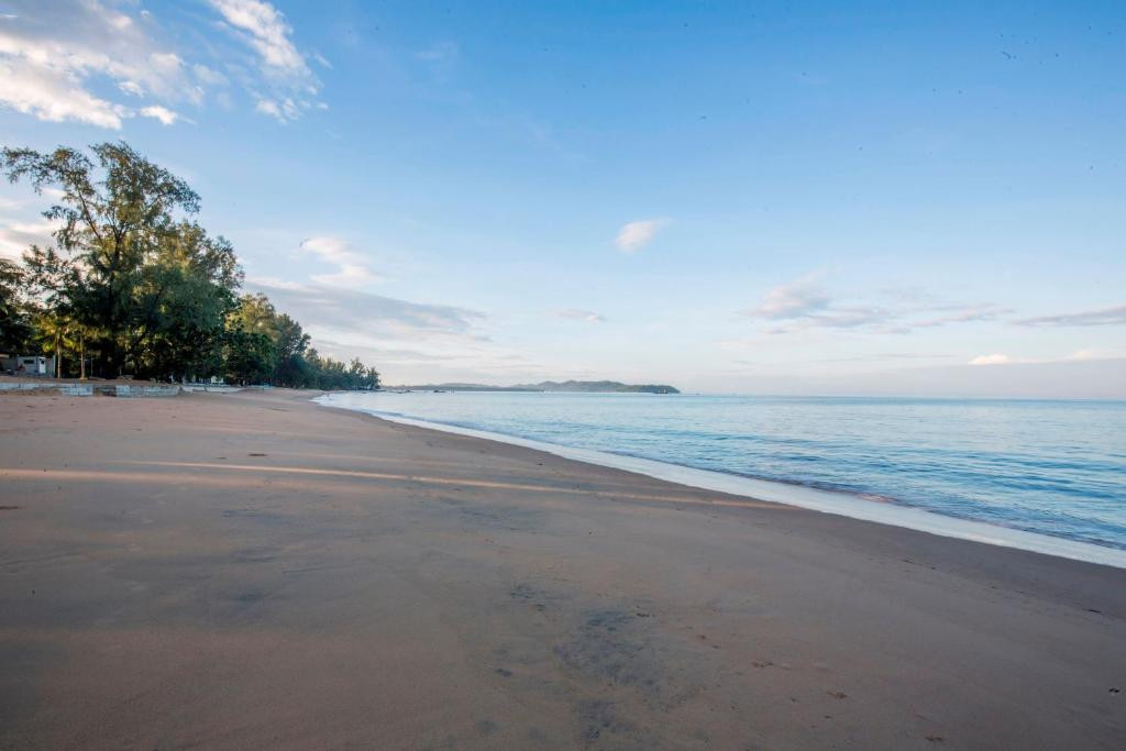 THE ANDA MANI KHAOLAK BEACHFRONT VILLAS (EX. X2 KHAO LAK ANDA MANI RESORT) — фото 18