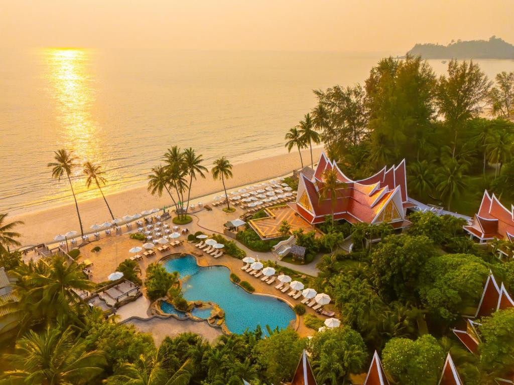 SANTHIYA TREE KOH CHANG RESORT (EX. PANVIMAN KOH CHANG)