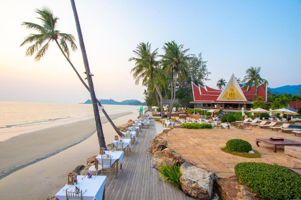SANTHIYA TREE KOH CHANG RESORT (EX. PANVIMAN KOH CHANG) — фото 4