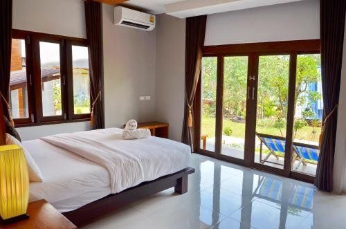 LANTA INTANIN RESORT — фото 10