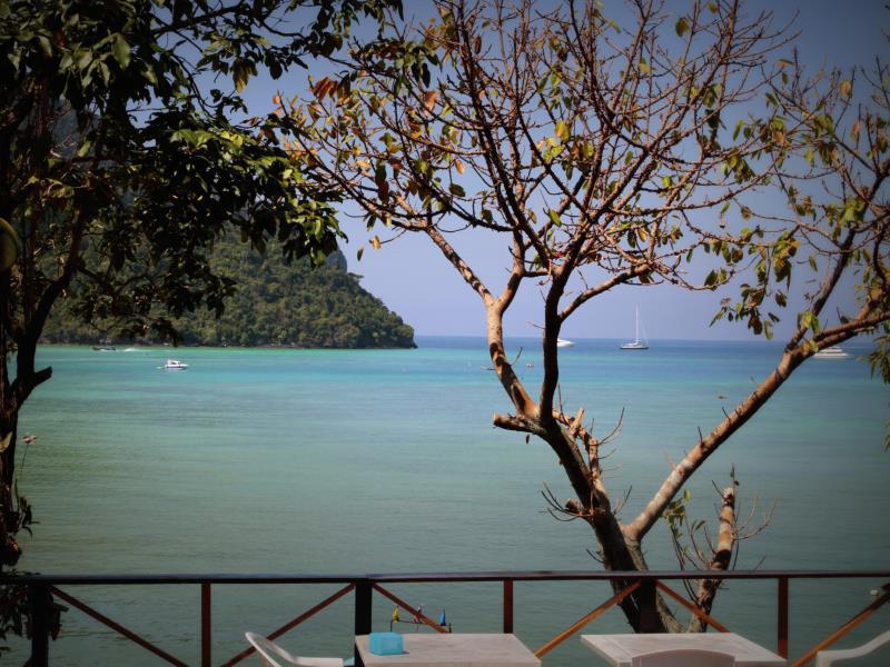PHI PHI COZY SEA FRONT RESORT — фото 2
