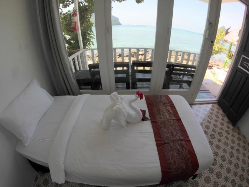 PHI PHI COZY SEA FRONT RESORT — фото 11