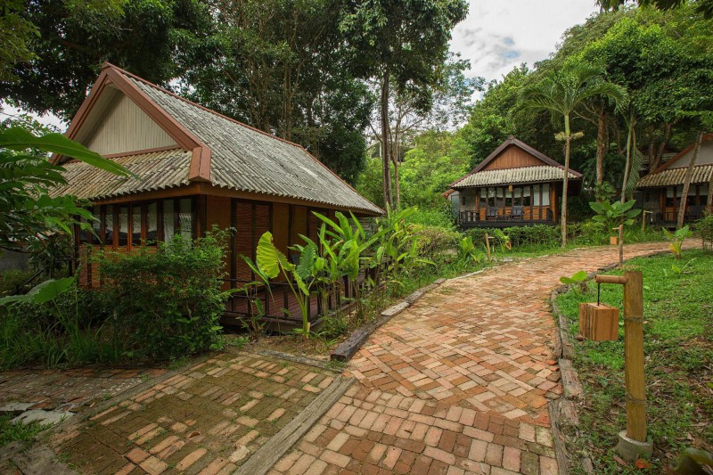 SRILANTA RESORT AND SPA