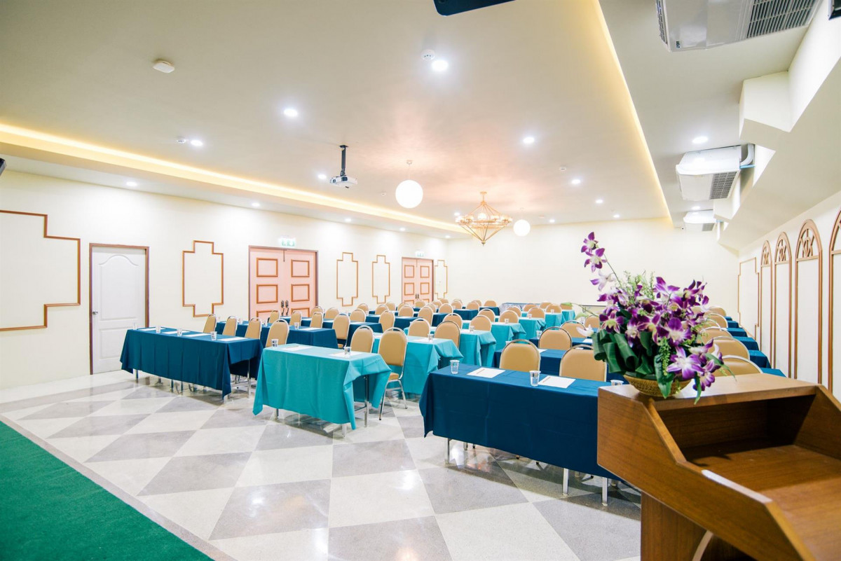THE PINEAPPLE HOTEL (EX. HULA HULA ANANA HOTEL) — фото 12