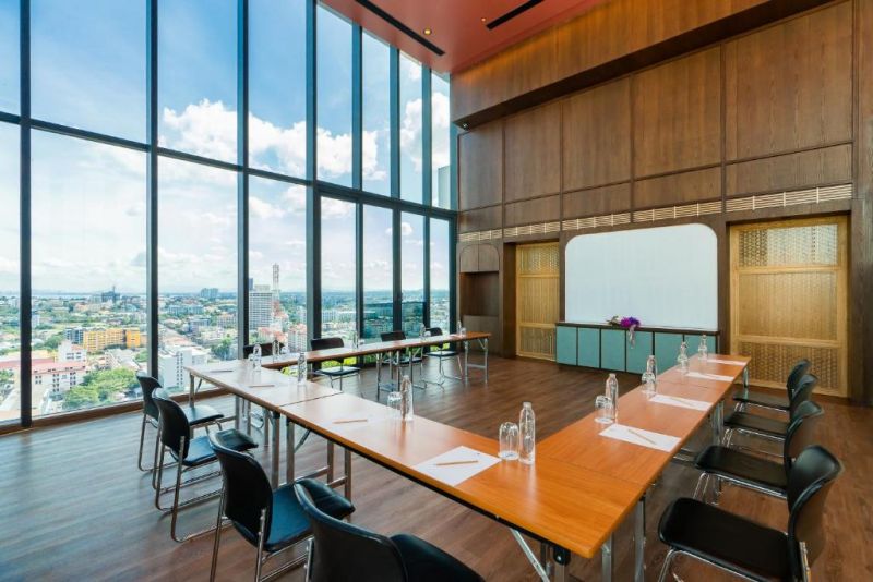 ARBOUR HOTEL AND RESIDENCE — фото 15