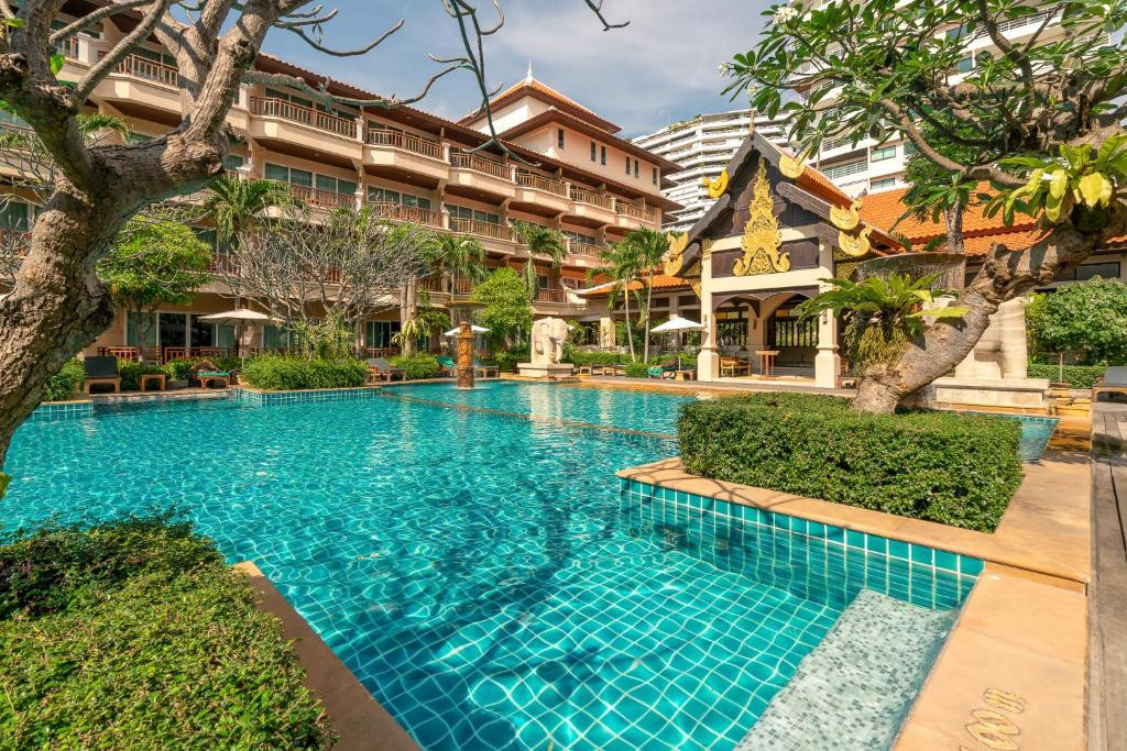 AVALON BEACH RESORT