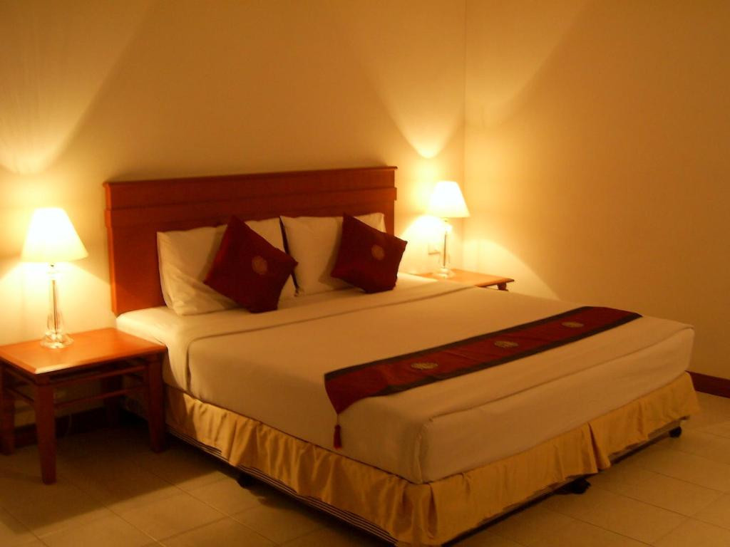 CROWN PATTAYA BEACH HOTEL — фото 10