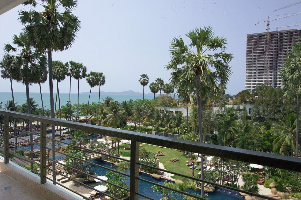 EUROSTAR JOMTIEN BEACH HOTEL & SPA — фото 3