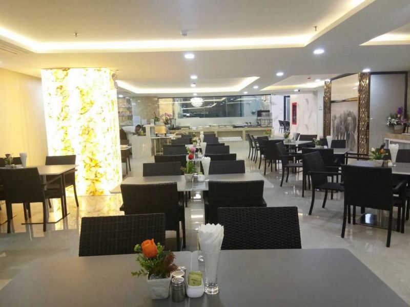 GOLDEN JOMTIEN BEACH HOTEL — фото 9