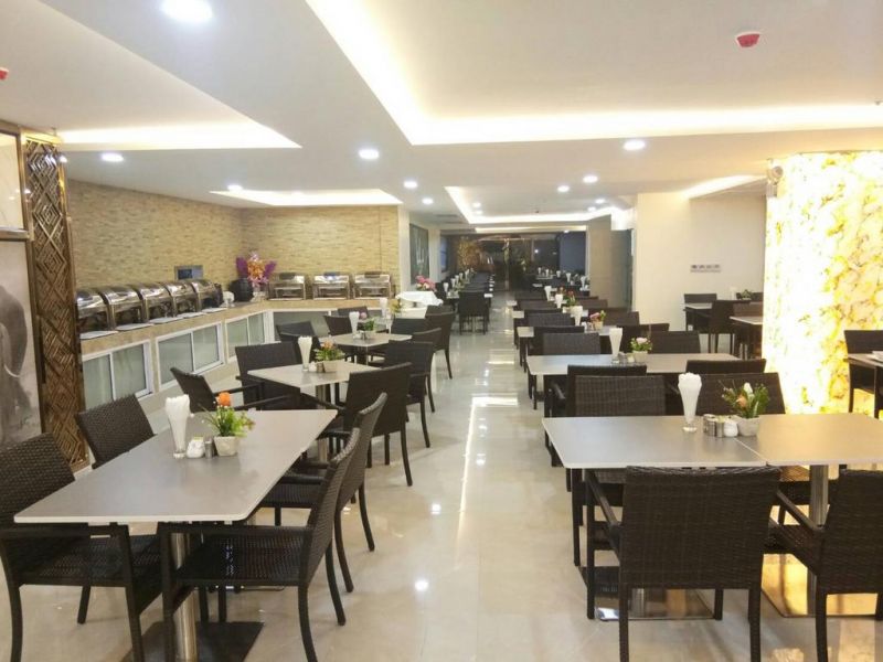 GOLDEN JOMTIEN BEACH HOTEL — фото 17