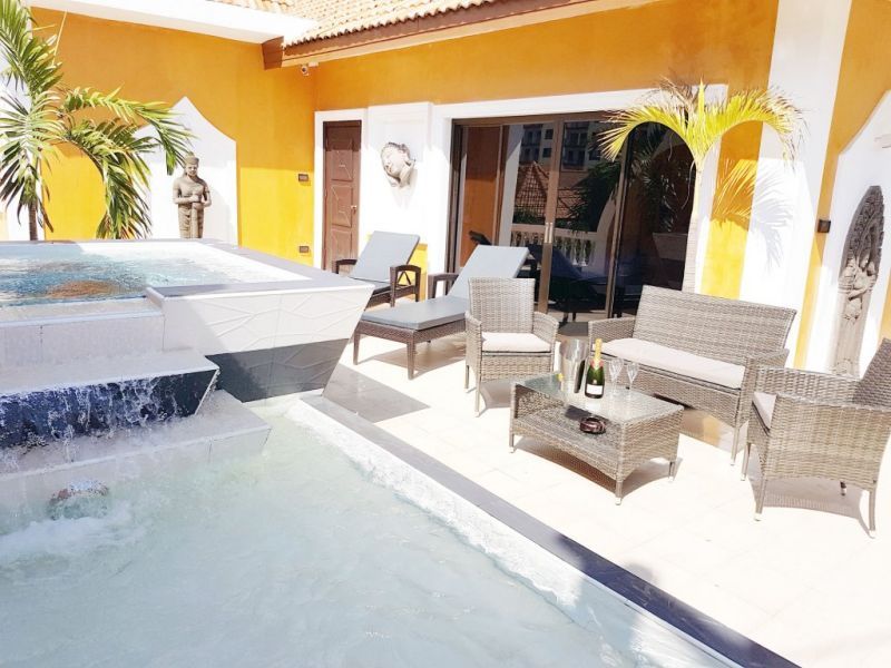 HIDELAND LUXURY VILLA PATTAYA WALKING STREET 5 BEDROOMS PRIVATE POOL — фото 17