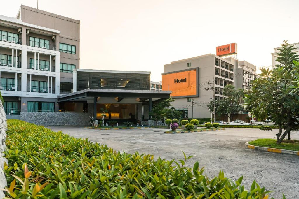 HOTEL J RESIDENCE (EX. TRIO HOTEL PATTAYA) — фото 14