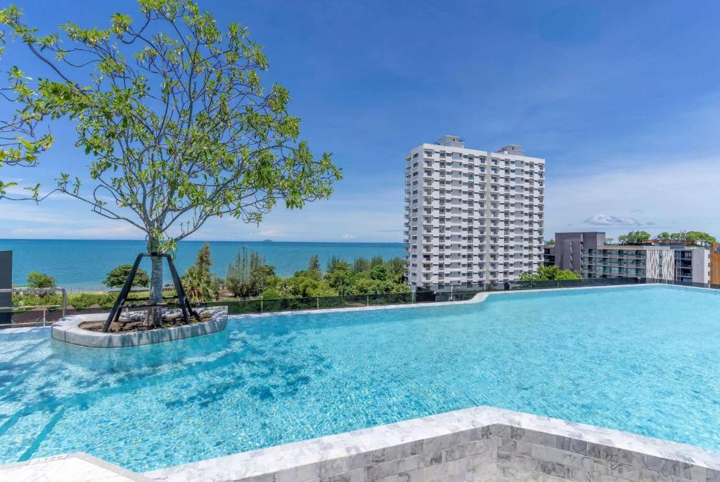 HOWARD JOHNSON BY WYNDHAM JC PATTAYA (EX.BLUPHERE SELECT PATTAYA) — фото 12