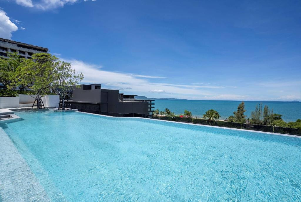 HOWARD JOHNSON BY WYNDHAM JC PATTAYA (EX.BLUPHERE SELECT PATTAYA) — фото 13
