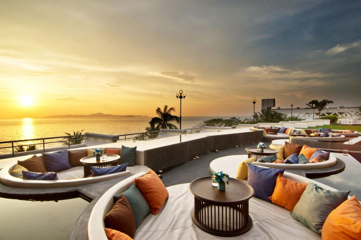 ROYAL CLIFF TERRACE — фото 16