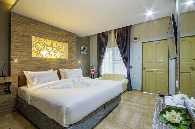 SRIWIPHA BOUTIQUE — фото 9