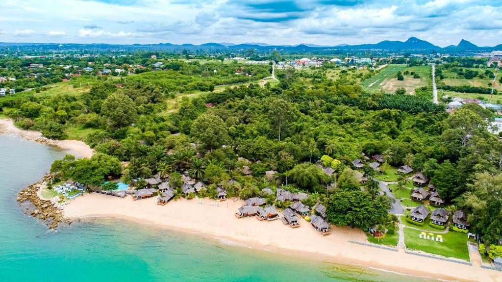 SUNSET VILLAGE BEACH RESORT — фото 2