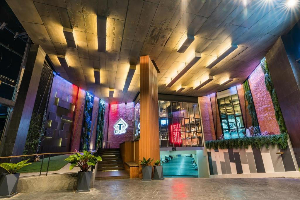 SURESTAY PLUS BY BEST WESTERN T PATTAYA — фото 7