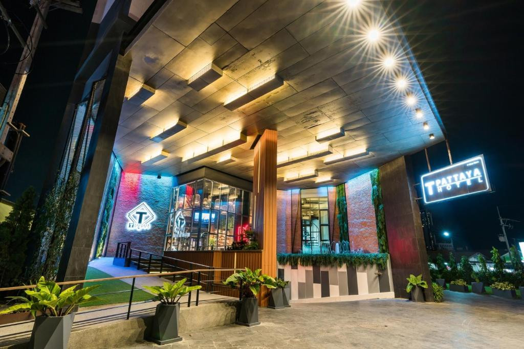 SURESTAY PLUS BY BEST WESTERN T PATTAYA — фото 8