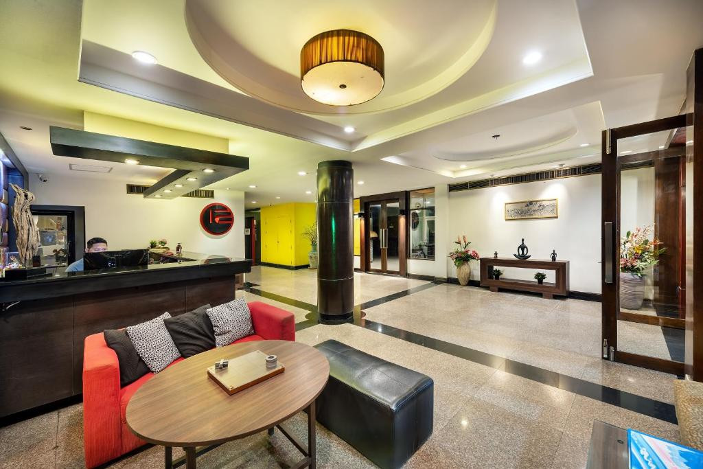 THE JOMTIEN TWELVE — фото 12