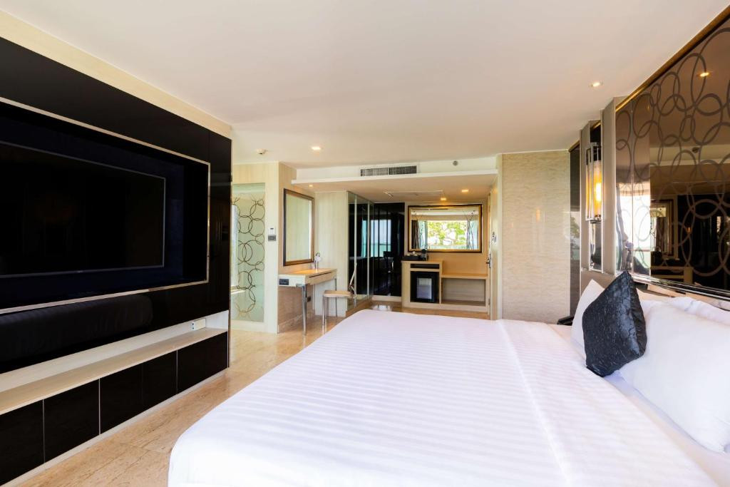 THE SANCTUARY RESORT PATTAYA BW SIGNATURE COLLECTION (EX. THE SANCTUARY PHRATAMNAK PATTAYA HOTEL) — фото 13