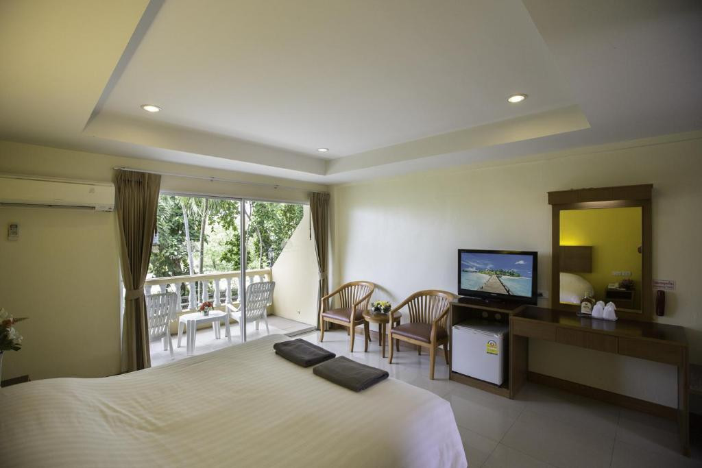 TWIN PALMS RESORT — фото 9