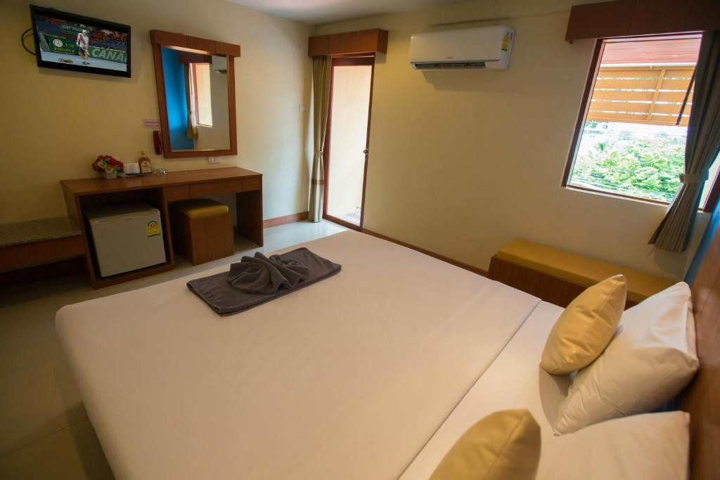 TWIN PALMS RESORT — фото 11