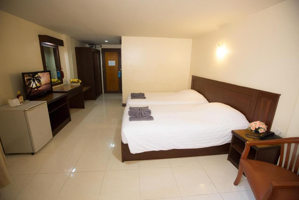 TWIN PALMS RESORT — фото 14