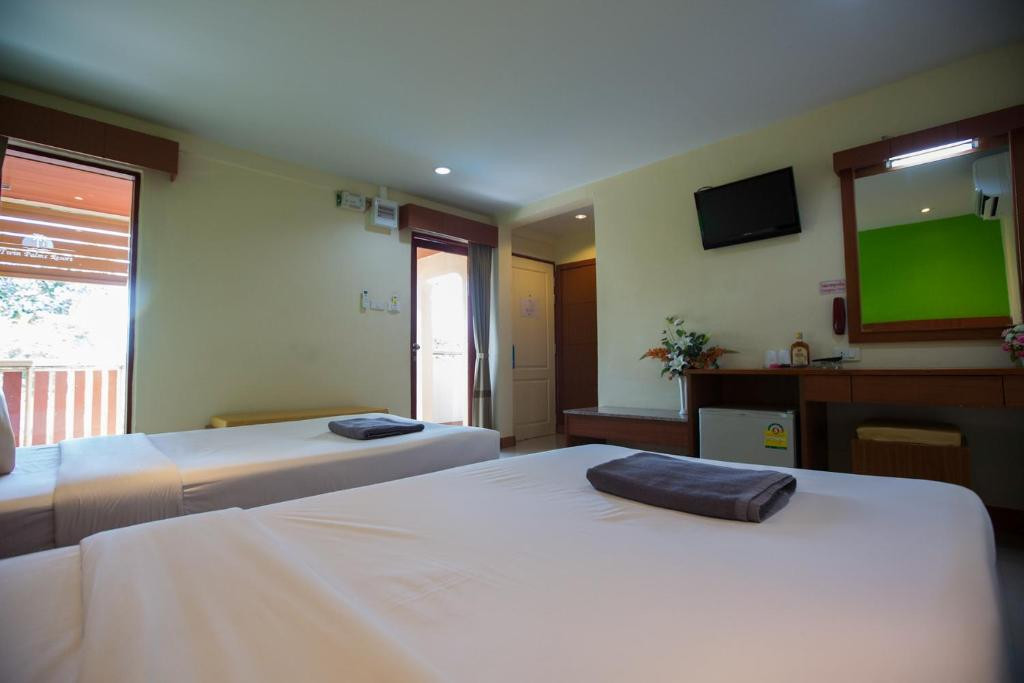 TWIN PALMS RESORT — фото 16