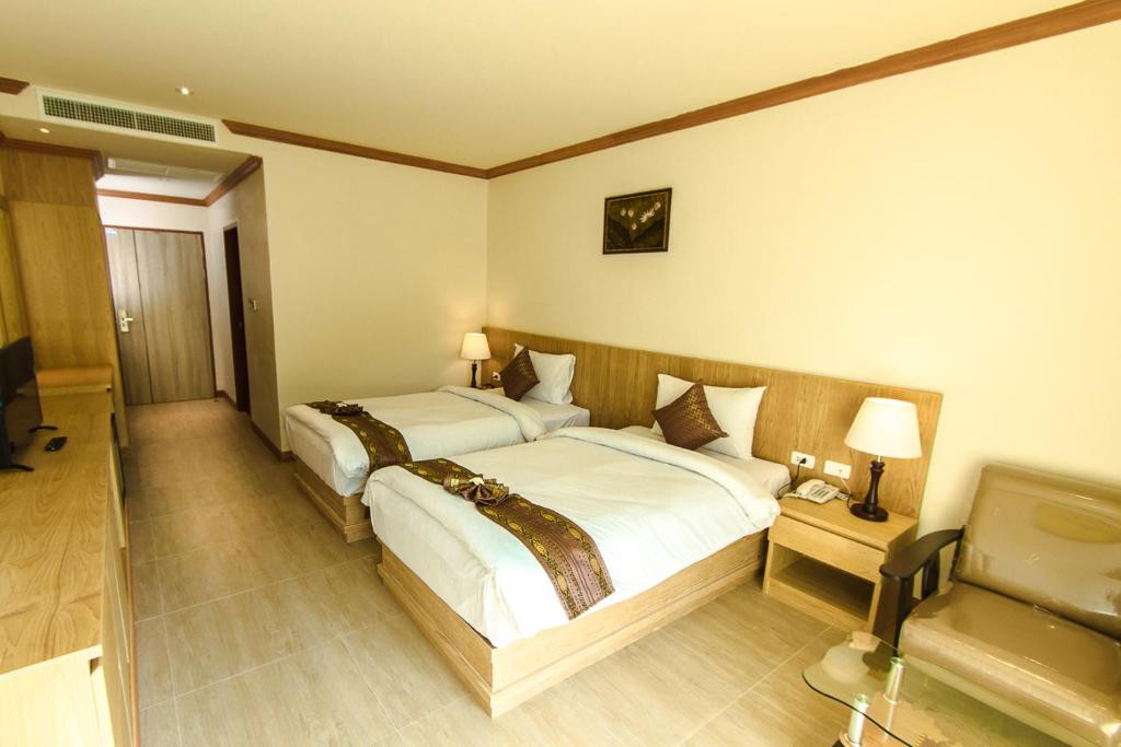 AIRPORT BEACH HOTEL PHUKET — фото 17