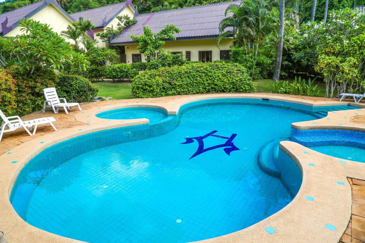 ALL SEASONS NAIHARN PHUKET