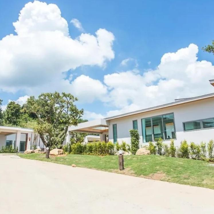 ANDAMAN SEAVIEW LUXURY POOL VILLA PHUKET