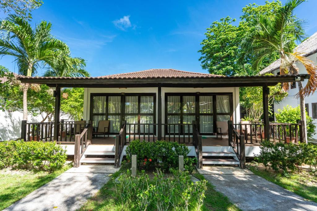 BAN RAYA HOTEL RESORT AND SPA — фото 9