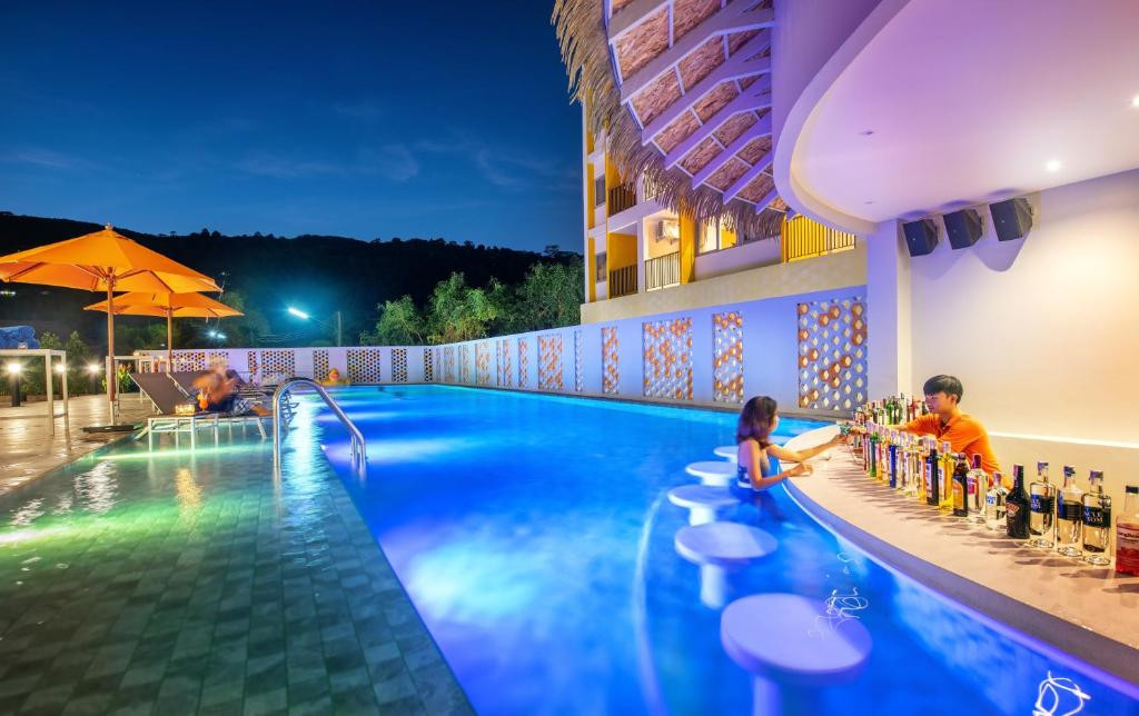BEEHIVE BOUTIQUE HOTEL — фото 12