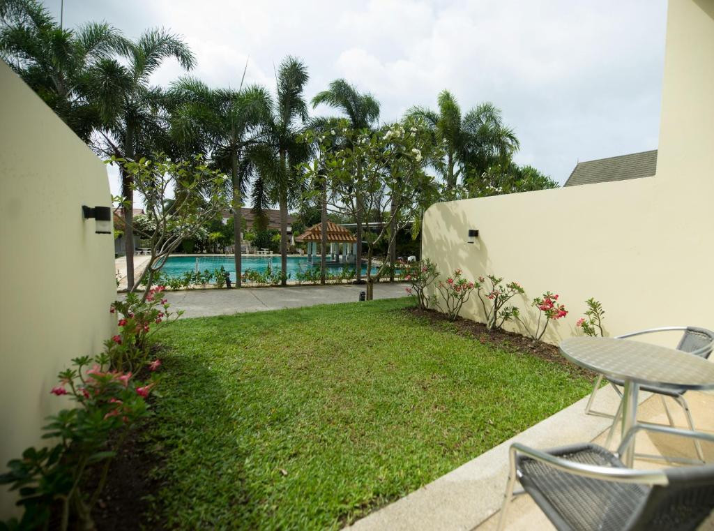BLUE BEACH GRAND RESORT AND SPA (EX. CHALONG BEACH HOTEL & SPA) — фото 5