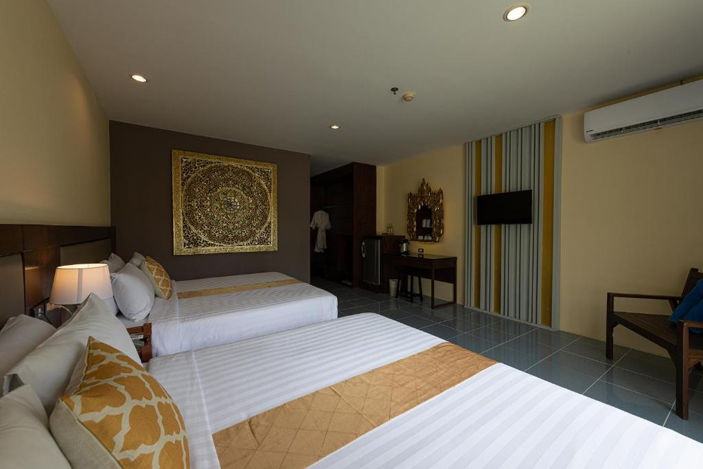 BLUE BEACH GRAND RESORT AND SPA (EX. CHALONG BEACH HOTEL & SPA) — фото 7