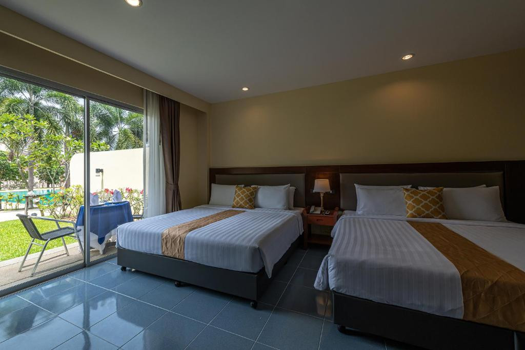 BLUE BEACH GRAND RESORT AND SPA (EX. CHALONG BEACH HOTEL & SPA) — фото 8