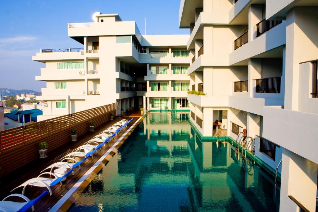 CASA DEL M PATONG BEACH — фото 16