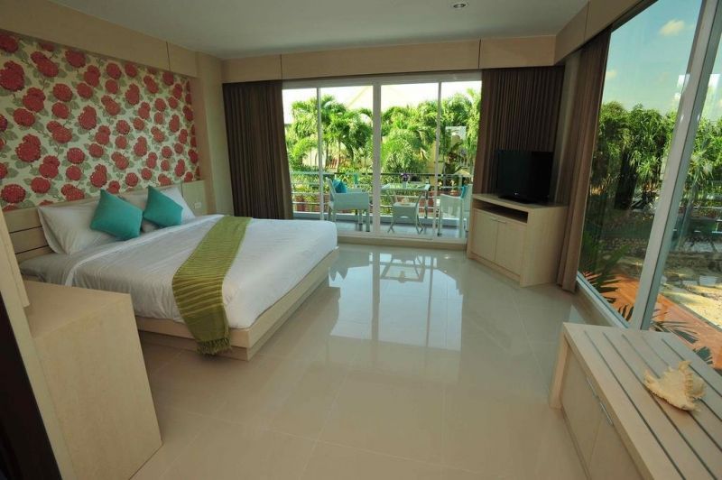 CHALONG BEACH FRONT RESIDENCE